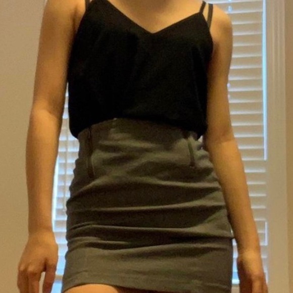 Sunday Best Skirt - Picture 1 of 3